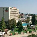 Detelina 3*