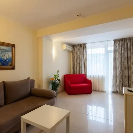 Detelina Hotel 3*