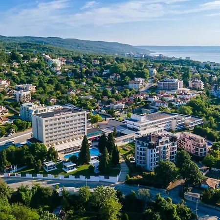 Хотел детелина