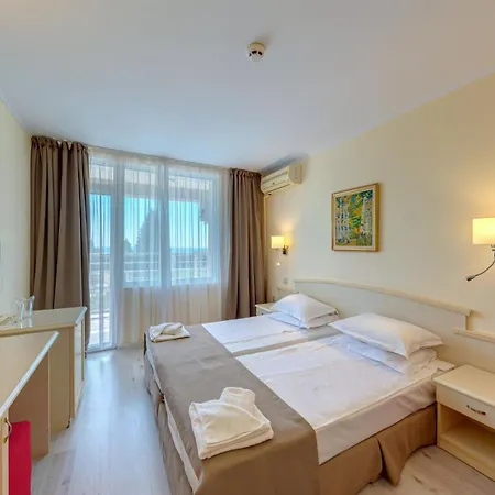 Detelina 3* Golden Sands