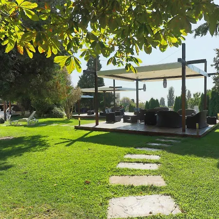 فندق Detelina