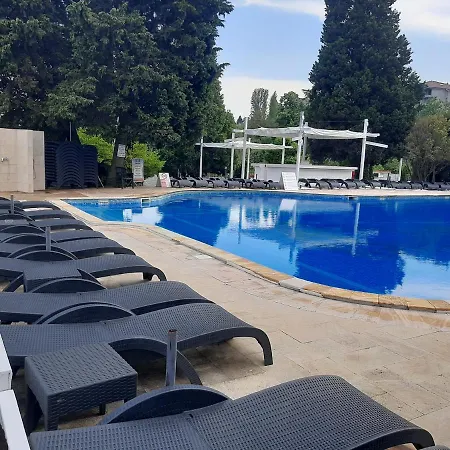 Detelina Altın Kumlar